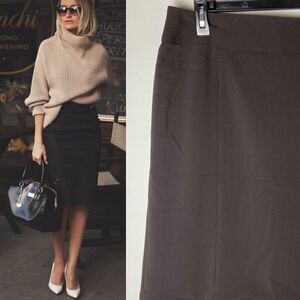 Nwt  Knee length brown classic pencil skirt. Business professional skirt size 10